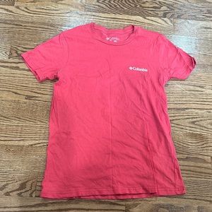 Columbia t sh is size m good condition men